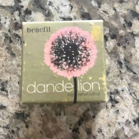 Benefit dandelion - Picture 1 of 4